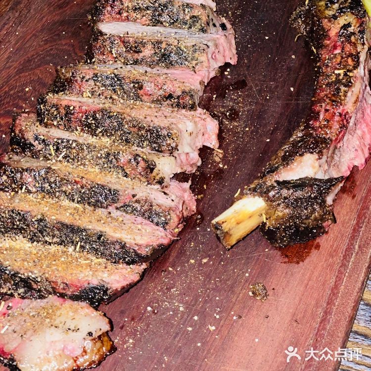 大武汉❗️提前预约才能吃到的东湖美式烤肉️️‼️
