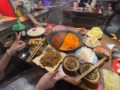 -萍姐火锅·公路夜市(武汉首店)