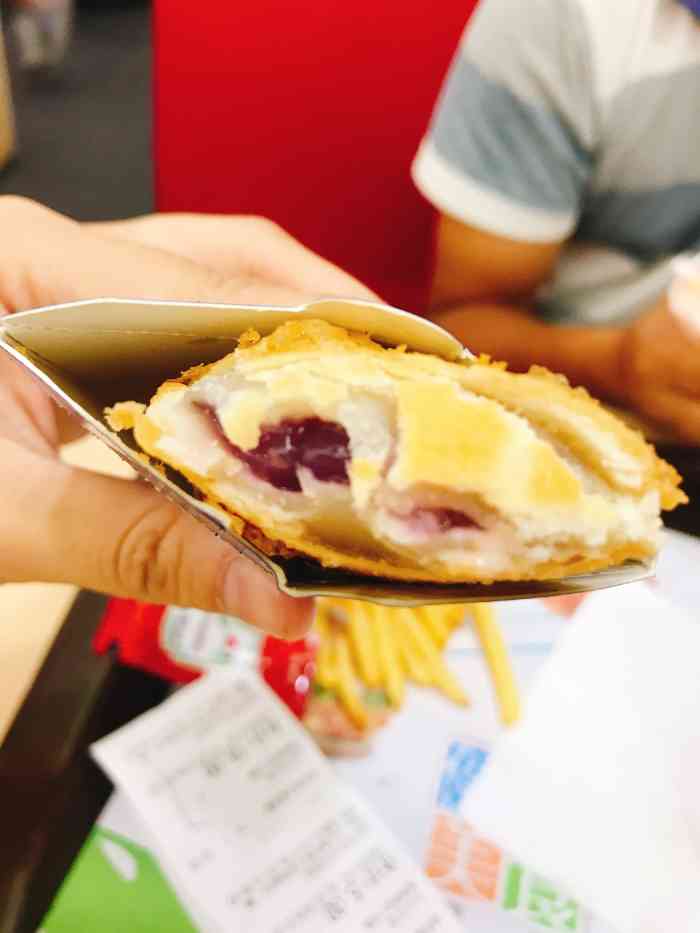 第一次来,原来这里有饭吃的,我一直以为是吃汉堡那些跟华莱士差不多