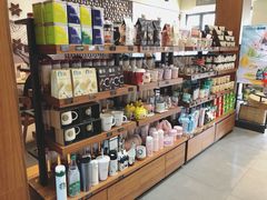 零售区-星巴克臻选(成都宽窄巷子店)