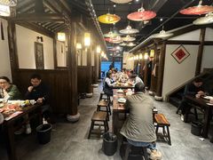 -聚汇三少·龙虾·中餐厅(莫邪路新天地店)