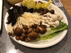 -彩虹坊火锅(宁穿路店)
