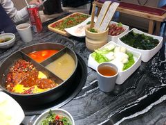 -热火朝天鲜切牛肉火锅(南强街巷店)