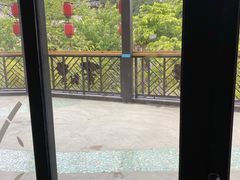 -小凉帽之家酒店(甘坑古镇店)