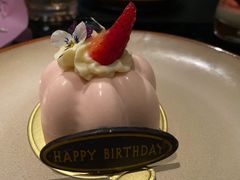 纪念日甜品-上海苏宁宝丽嘉酒店·Cafe Bellagio西餐厅