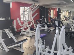 -越·健身工作室(华尔兹广场写字楼B栋店)