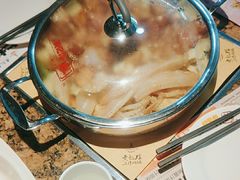 -黄记煌三汁焖锅(金凤万达广场店)