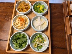 -银米·云南传统过桥米线(双廊黑金冠店)