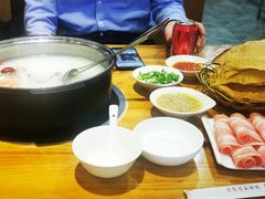 -风情丽江斑鱼火锅(孙家沟西南路80号店)