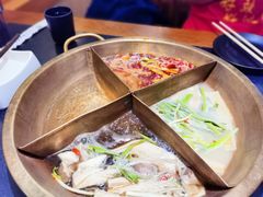 -沸炉重庆老火锅(军事博物馆店)