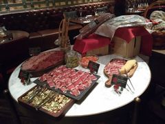-恰餐厅及酒吧 CHAR Bar & Grill (北京丽都皇冠假日店)