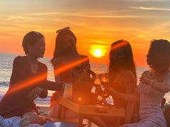 -FINNS Beach Club