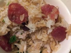 特色腊味煲仔饭-百年果林椰子鸡(中洲店)