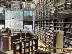 -钟书阁(群光广场店)