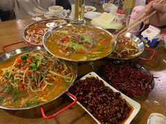 -邱金小炒·30 年盐帮江湖菜(自贡店)