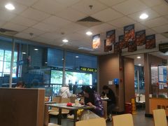 -麦当劳(轻轨曹杨路店)