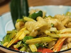 越式酸辣鸡爪-越美小馆·越南料理(曲江店)