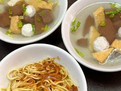 -松树干拌面店