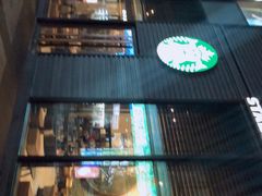 -星巴克臻选(惠州华贸天地1楼店)