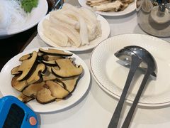 -天宜隆蘑菇宴火锅(石景山旗舰店)