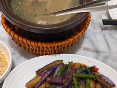 -小菜园新徽菜(宜兴八佰伴店)