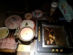 -老牌坊云南鱼豆花火锅(哈西万达店)