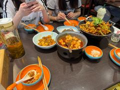 -川流不息·地道川菜·小龙虾(松东路店)