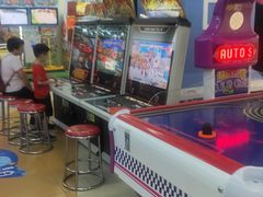 -爱玩嘉年华(龙湖曲江天街店)