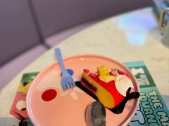 -水桶王国主题餐厅·聚会·生日派对·亲子活动·家庭套餐(亚龙湾希尔顿店)