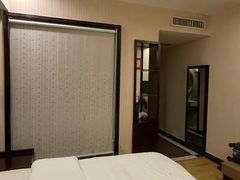 -金沙大酒店(广州金沙洲沙贝地铁站店)