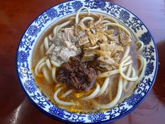 -巍山𤆵肉饵丝