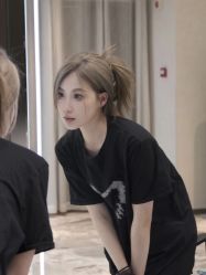 -HAIR HERE造型