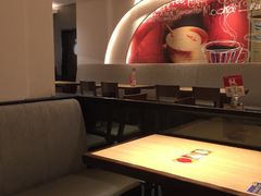 -必胜客(WOW中心城店)