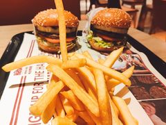 -The Habit Burger Grill 哈比特汉堡(复兴soho店)