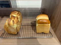 -沁屋面包店(人民东路店)