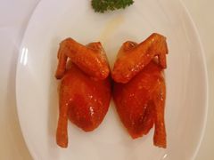 玻璃脆皮乳鸽-利苑酒家(金宝店)