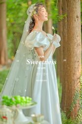 -至臻微拉婚纱摄影