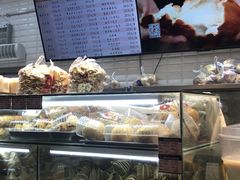 面包甜点陈列柜-白玉兰食品(甜云店)