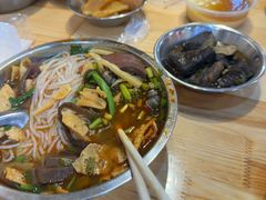 -柳州肥姨妈大骨螺蛳粉(东靖路店)