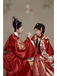 -樱花婚纱摄影