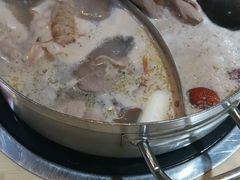 -蒙肥羊·酸汤潮牛·鲜牛肉火锅烤肉自助(岗顶店)