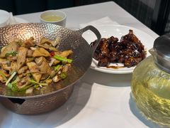-黄弟大排档·湖南菜·小龙虾·小海鲜(凯旋北路店)