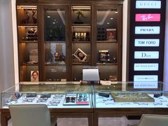 -回瑞眼镜·蔡司·依视路官方授权店(广益路万达店)