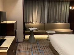 -上海龙之梦万丽酒店