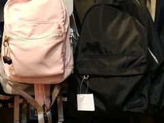 -LOG-ON(屯门广场店)