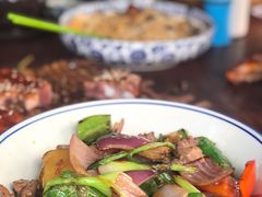 炒小黄牛肉-园林美食城·本土农家菜(杨和镇店)