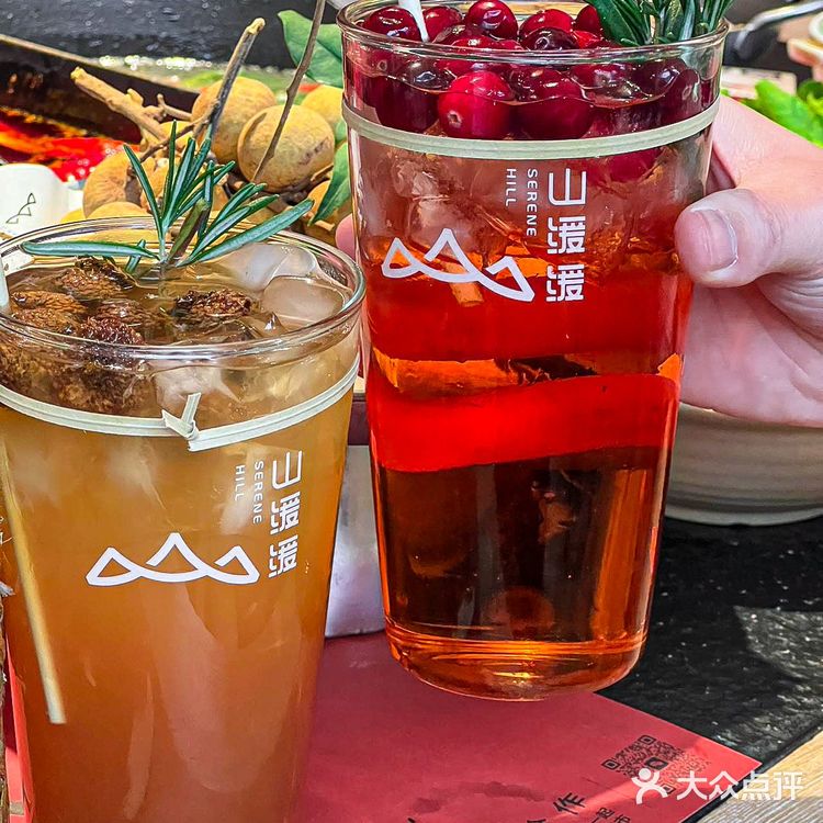 最近在德基广场逛街的时候发现了一家很特别的火锅店