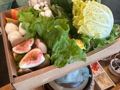 -烹然四季椰子鸡火锅(团结湖总店)