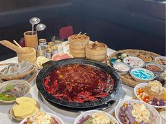 -卤校长老火锅(杨家坪直营店)