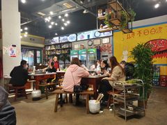 -钢管厂五区小郡肝串串香(蜀都万达店)